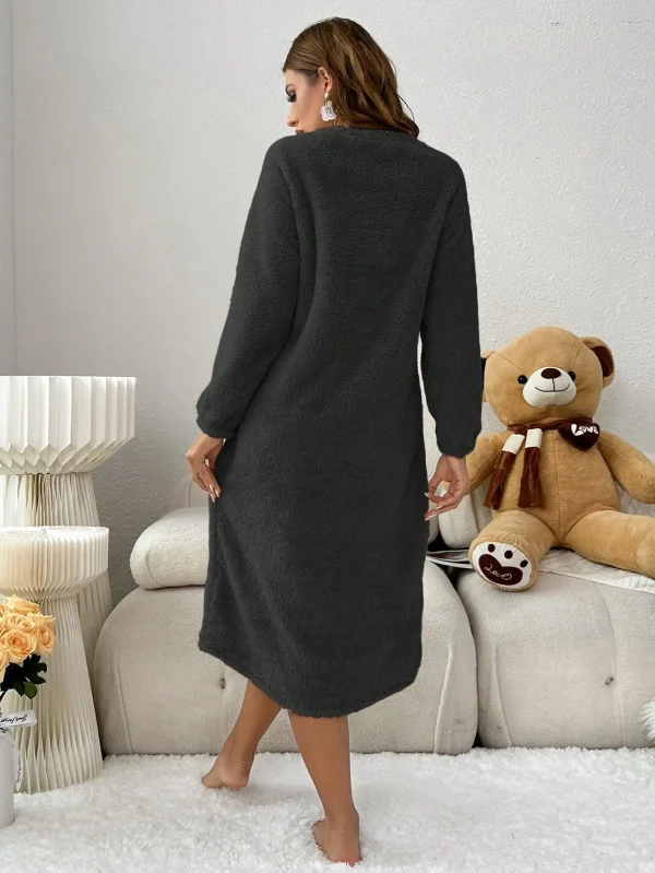 Wikoan Chemise de Nuit Femme Hiver, Robe de Chambre à Manches Longues Col V Chemises de Nuit en Coton pour Femme Longue avec Poches Bleu S